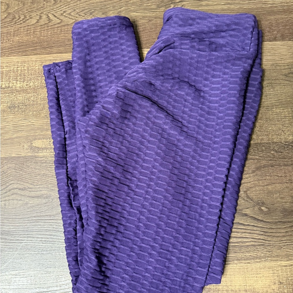 Gillya Vibrant Purple Textured Leggings